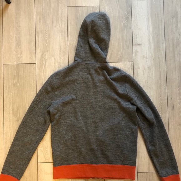 Hugo Boss zip up hoodie. - Picture 2 of 7